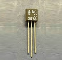 TRANSISTOR BC 257 A PNP 70