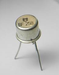 TRANSISTOR BF 258 NPN 104