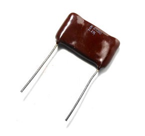 CONDENSADOR 22 NANOFARADIOS 1000 V. 76