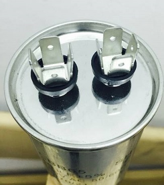CONDENSADOR A. AC. 35 MICROS-450 V. 46