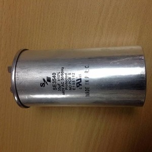 CONDENSADOR METALICO 40 UF. 450 V. 55